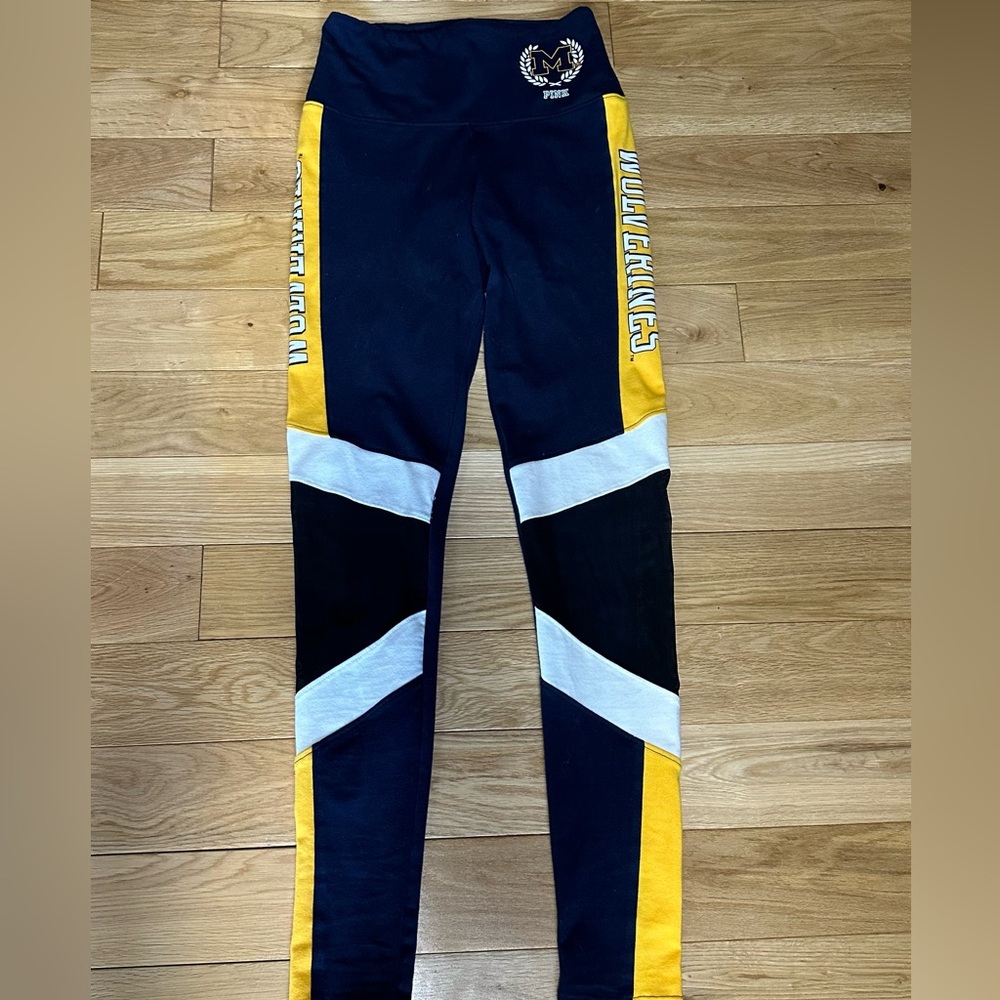 ***PINK VS Wolverine XS leggings***